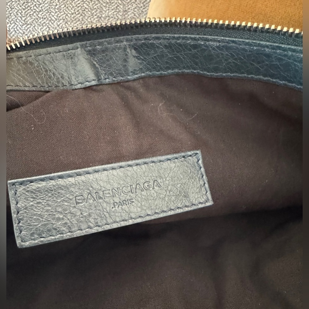Balenciaga Teal Blue Leather Classic Clip Clutch - Picture 7 of 17